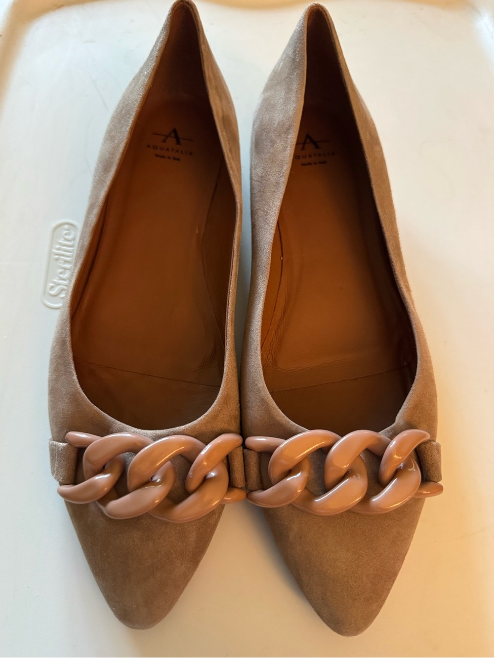 Aquatalia Tan Suede Pointed-Toe Flats with Glossy matching Chain NWOT